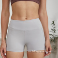 Pantalones cortos de fitness de mujeres en el fitness de las mujeres